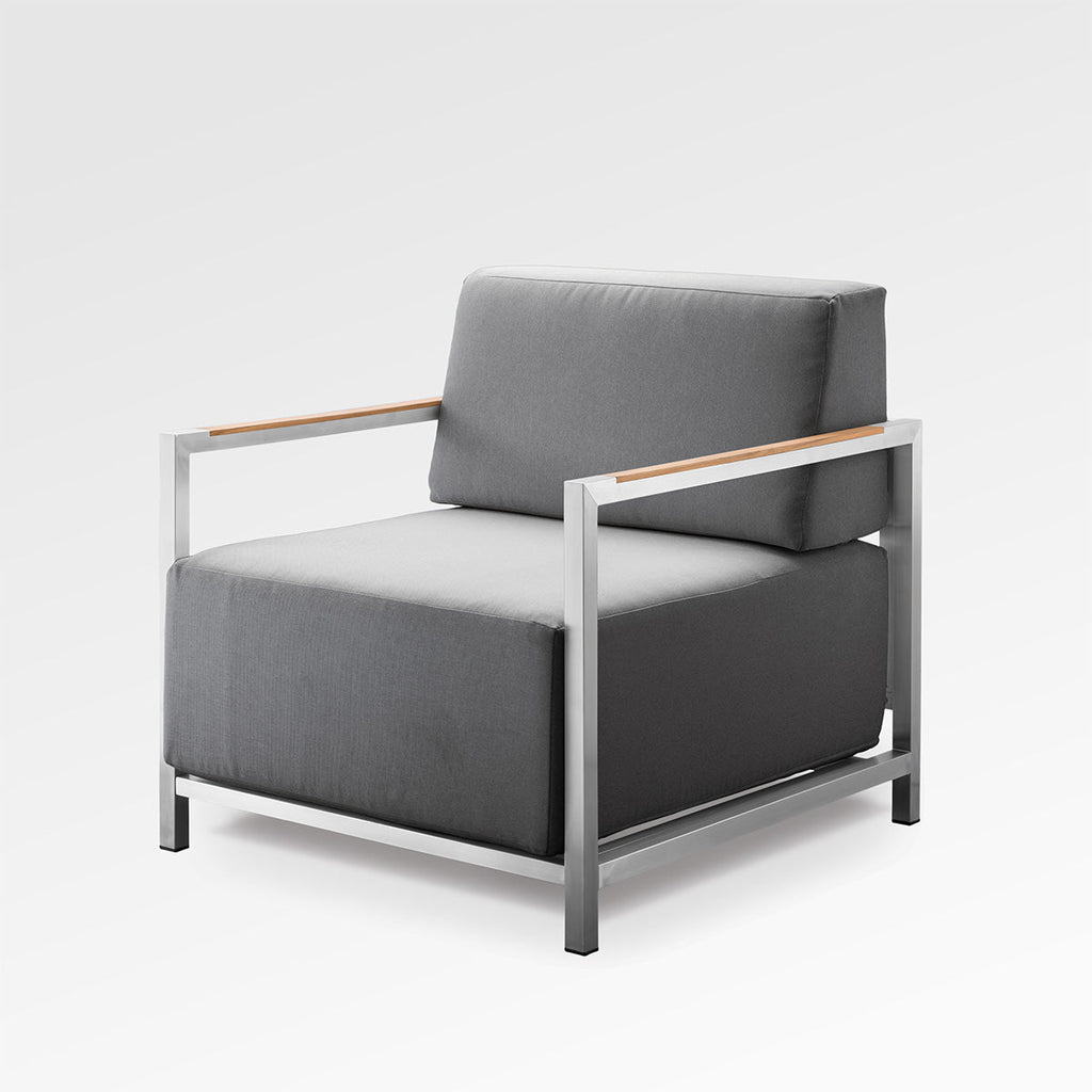 Acacia Lux Lounge Chair with Sunbrella® Cushions