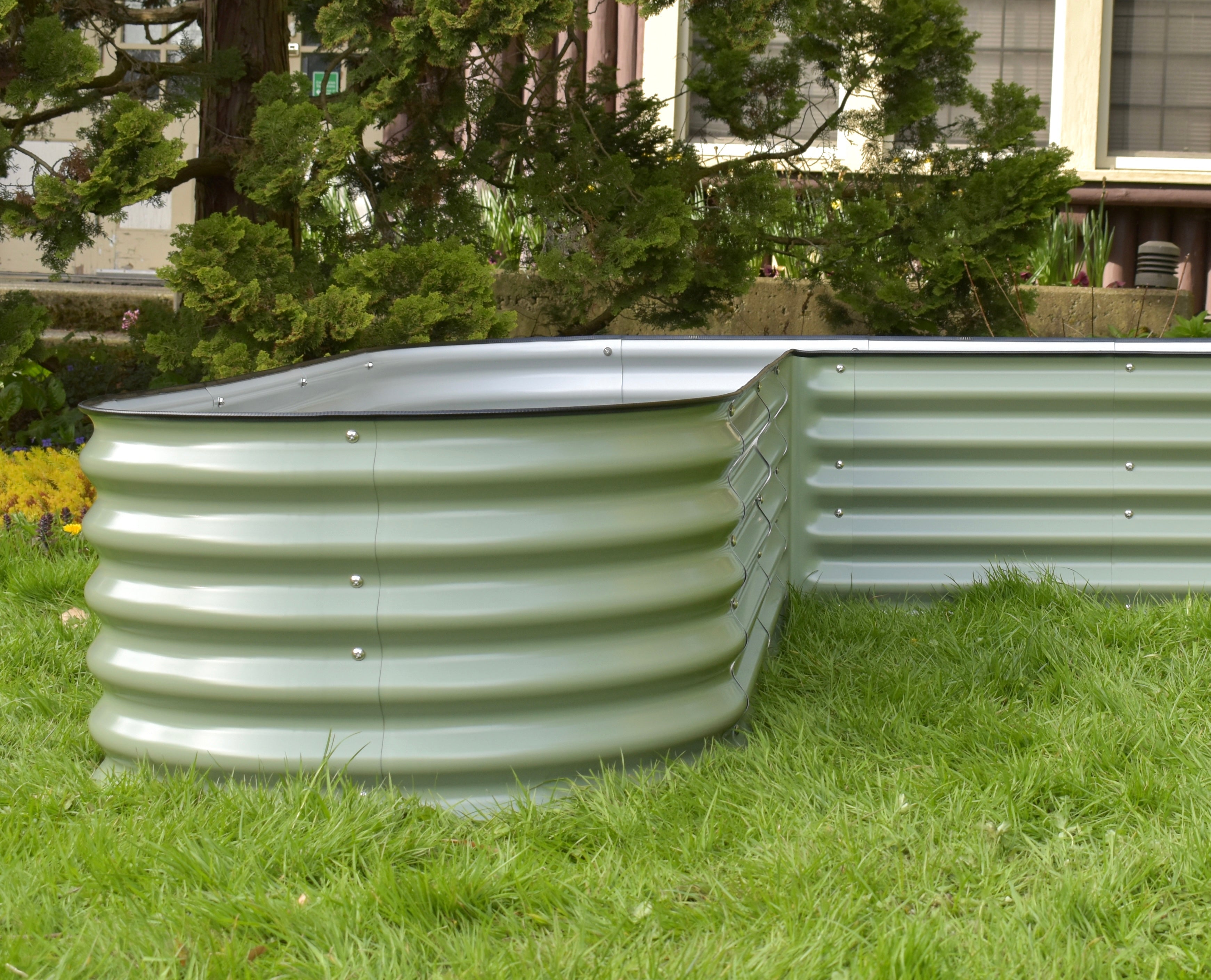 17" Tall L-Shape Garden Bed Kit