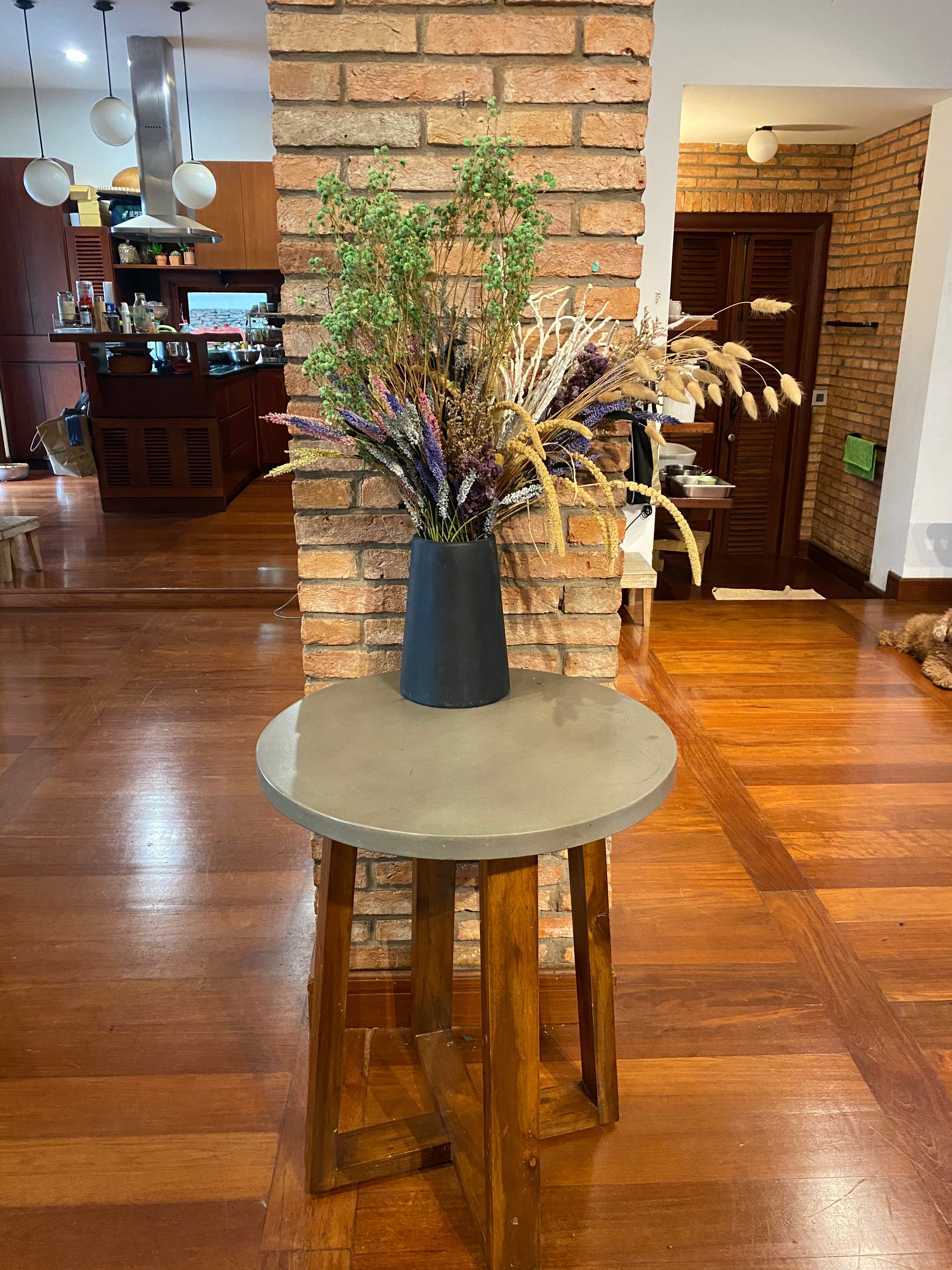 Black Vase Collection